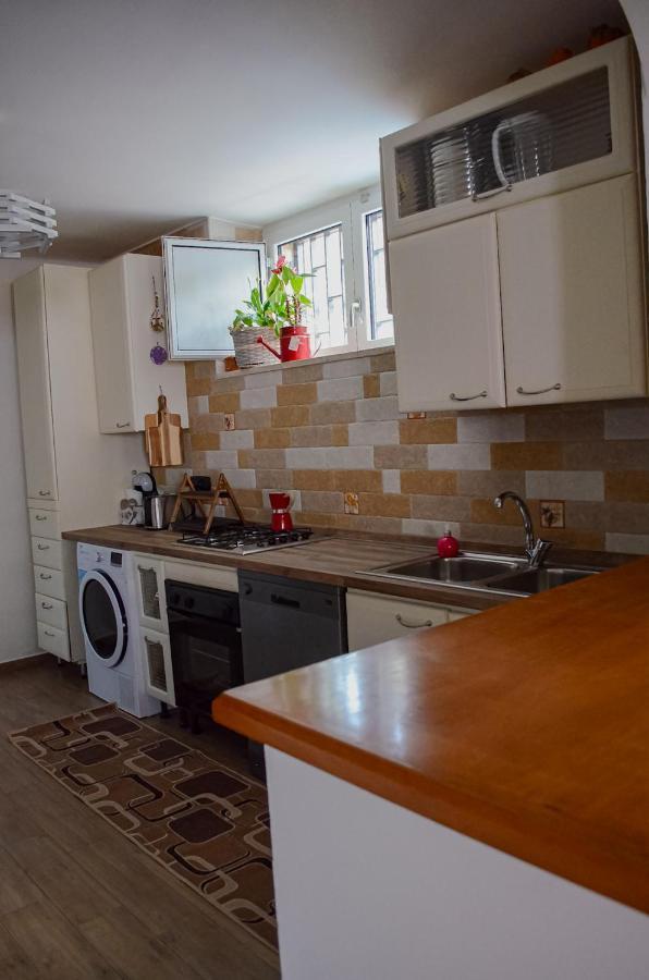 Ardigo - O Apartment *